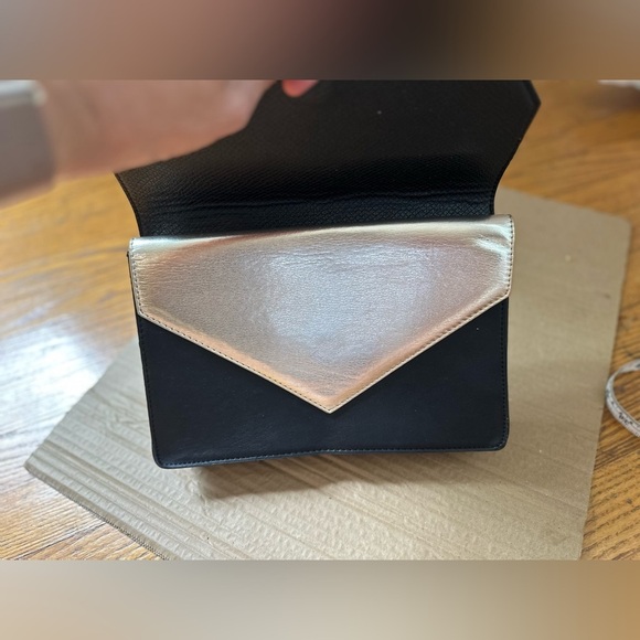 VTG 90s Bebe Signature Clutch Purse Handbag Black Gold Tone Two Compartments. - Picture 8 of 12